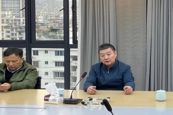 麗水市建設局黨組書記、局長鐘小松一行到浙江中立建設有限公司走訪